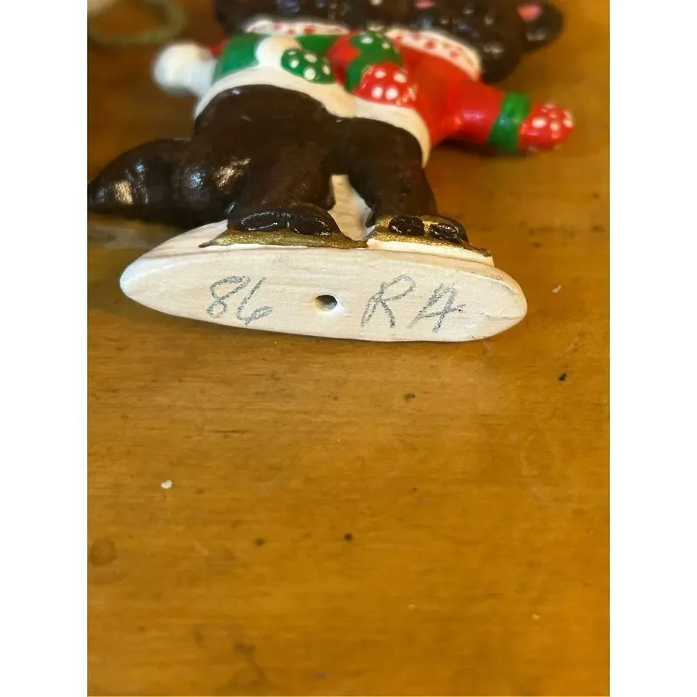 Vintage Christmas decorations, lot of four (8792)￼